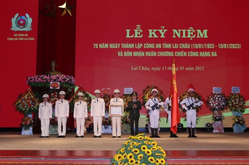 Tổ chức trọng thể Lễ kỷ niệm 70 năm ngày thành lập Công an tỉnh Lai Châu.