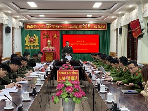 Đoàn TN Công an tỉnh tuyên truyền kỷ niệm 93 năm Ngày thành lập Đảng Cộng sản Việt Nam