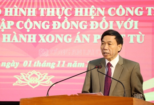 Đồng chí Lê Văn Lương -  Chủ tịch UBND phát biểu tại Hội nghị