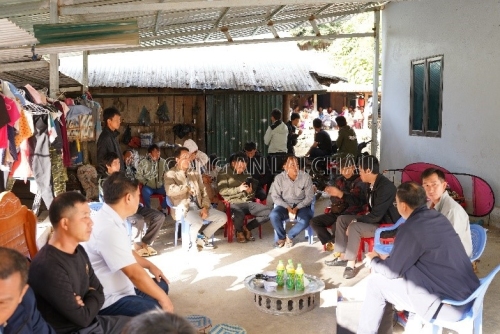 Hình ảnh buổi tuyên truyền tại bản Pa Mu, xã Hua Bum, Nậm Nhùn