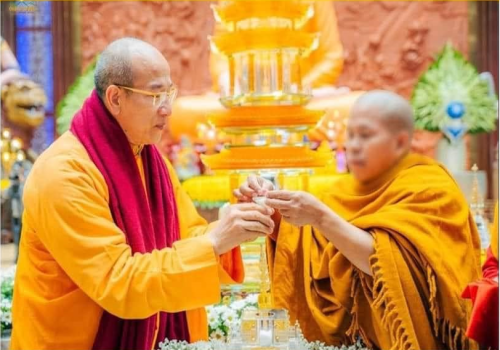 Ảnh: Hình ảnh xá lợi tóc Đức Phật tại chùa Ba Vàng