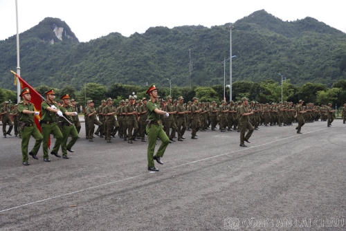 Lực lượng tham gia bảo vệ ANTT diễu hành biểu dương lực lượng