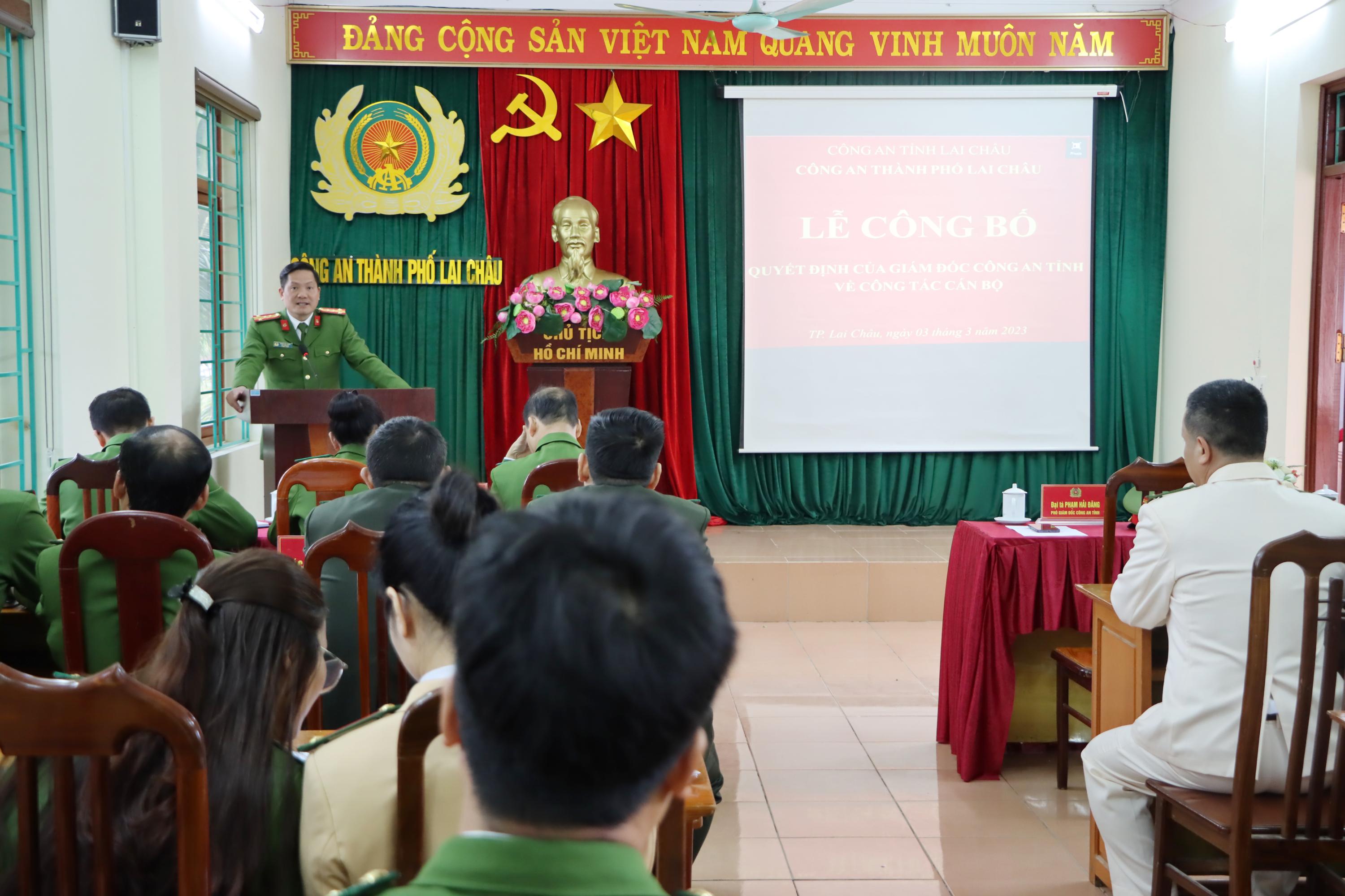 Đại tá Phạm Hải Đăng, Phó giám đốc Công an tỉnh phát biểu tại buổi lễ