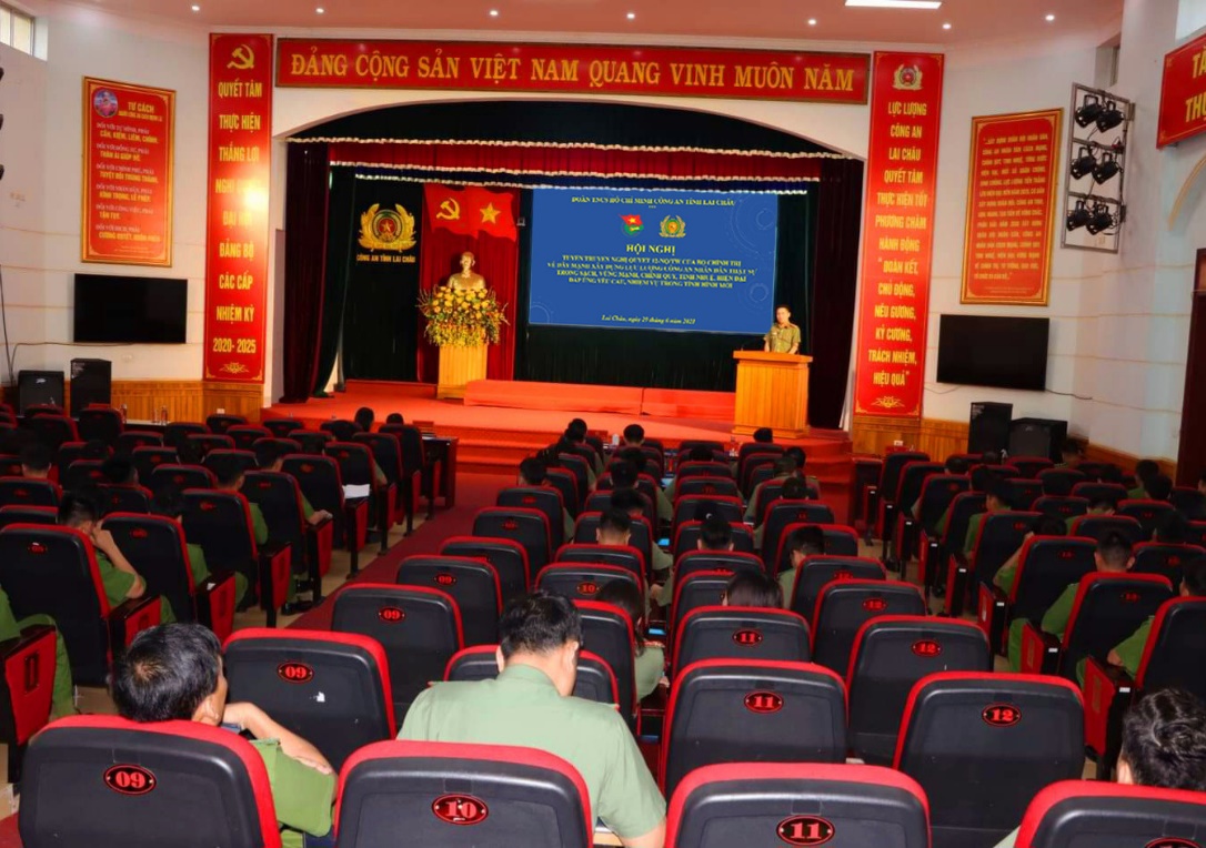 Đoàn TN Công an tỉnh tổ chức Hội nghị tuyên truyền Nghị quyết số 12 của Bộ Chính trị