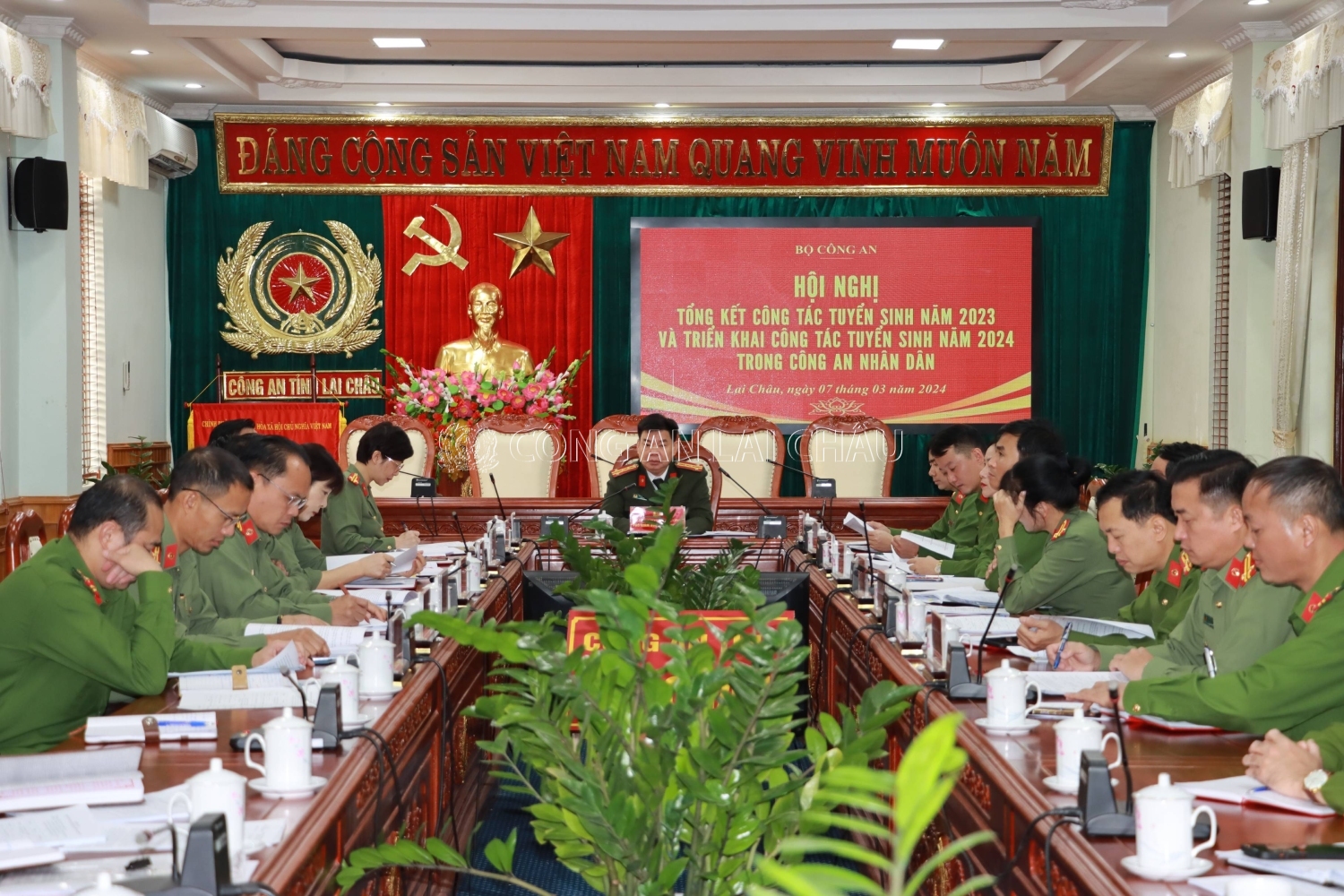 Đại tá Tao Văn Trường  - Phó giám đốc Công an tỉnh chủ trì tại điểm cầu Công an tỉnh Lai Châu