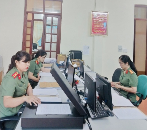 Phòng Hồ sơ nghiệp vụ Phấn đấu hoàn thành chỉ tiêu số hóa hồ sơ, tài liệu