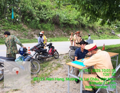 Tổ công tác thực hiện nhiệm vụ.