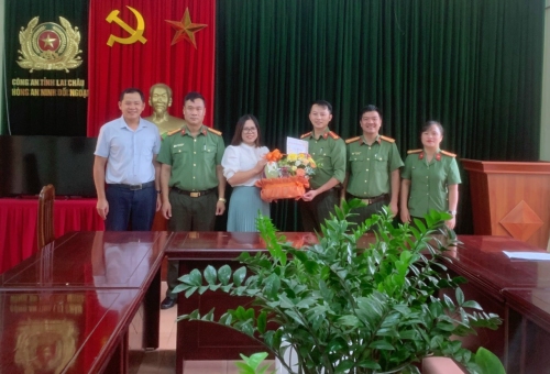 Chi đoàn An ninh đối ngoại tăng cường giao lưu, tạo mối quan hệ đoàn kết với c hia đoàn kết nghĩa