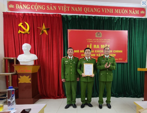 CAX Nậm Tăm: Ra mắt mô hình bộ phận một cửa