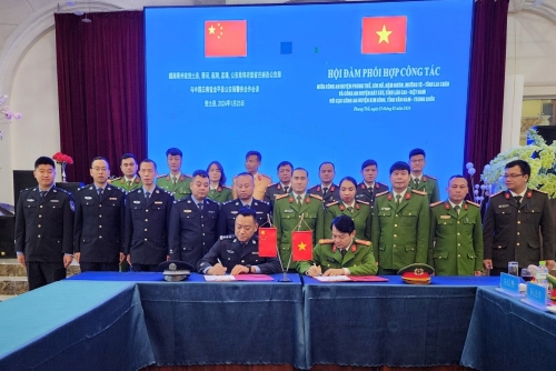 Hội đàm nghiệp vụ giữa Công an 5 huyện nước CHXHCN Việt Nam với Cục Công an huyện Kim Bình, tỉnh Vân Nam, nước CHND Trung Hoa