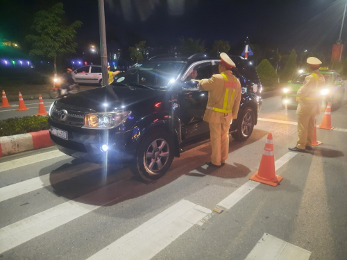 Vui Tết, đón Xuân không lái xe khi đã uống rượu, bia