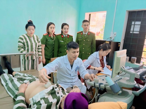 Việc thăm khám chữa bệnh cho phạm nhân thể hiện sự nhân văn trong chính sách của Đảng, Nhà nước