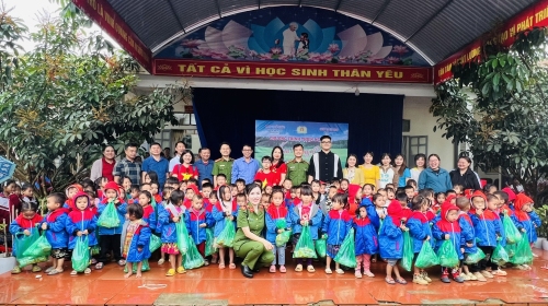 Hưởng ứng thông điệp "Hành động thiết thực, ưu tiên nguồn lực cho trẻ em"