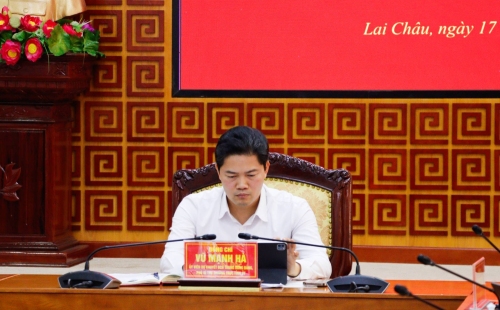 đồng chí Vũ Mạnh Hà, Ủy viên dự khuyết Ban Chấp hành Trung ương Đảng, Phó Bí thư thường trực Tỉnh ủy chủ trì tại điểm cầu tỉnh Lai Châu