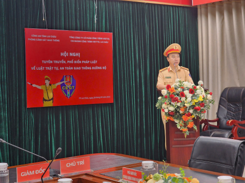 Phối hợp tuyên truyền pháp luật giao thông tại Chi nhánh Công trình Viettel Lai Châu