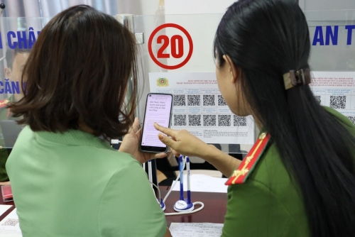 Ảnh: đẩy mạnh công tác lấy ý kiến đánh giá sự hài lòng của cá nhân, tổ chức, doanh nghiệp