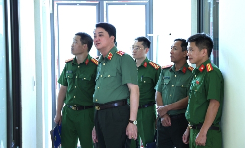 Đoàn công tác Công an tỉnh do Thiếu tướng Nguyễn Viết Giang, Ủy viên Ban Thường vụ Tỉnh ủy, Giám đốc Công an tỉnh Lai Châu làm trưởng đoàn đã đến kiểm tra, đánh giá kết quả thực hiện nhiệm vụ sau sắp xếp đơn vị hành chính tại Công an xã Than Uyên và xã Kh