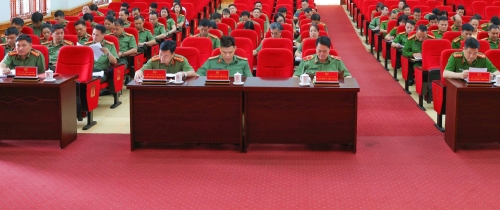 Dự hội nghị có Thiếu tướng Nguyễn Hữu Hưng - Phó Cục trưởng Cục An ninh nội địa (Bộ Công an)