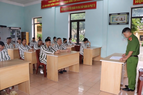 Trại tạm giam Công an tỉnh Lai Châu thực hiện tốt công tác tái hòa nhập cộng đồng cho phạm nhân đặc xá năm 2025 (đợt 2)