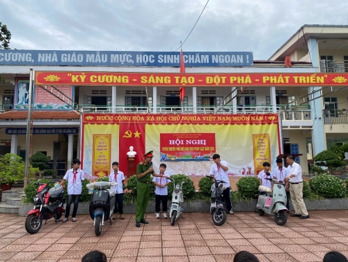 Phát huy vai trò của Công an xã trong công tác bảo đảm trật tự công cộng, trật tự an toàn giao thông