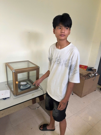 Công an xã Khoen On tích cực đấu tranh với tội phạm ma túy