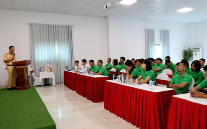 Tuyên truyền pháp luật về TTATGT cho đội ngũ lái xe taxi Mai Linh