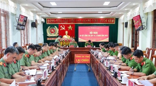 Quang cảnh hội nghị