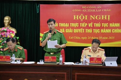 Lãnh đạo Phòng Cảnh sát Phòng cháy chữa cháy và Cứu nạn cứu hộ - Công an tỉnh trả lời ý kiến đại biểu.