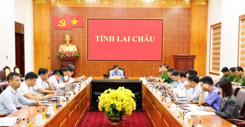 Toàn ảnh hội nghị tại điểm cầu UBND tỉnh