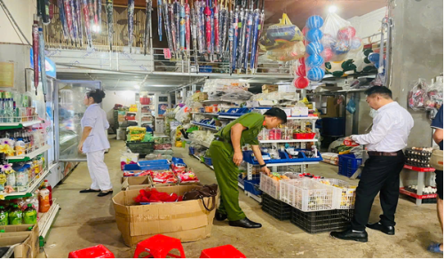 Phối hợp kiểm tra an toàn thực phẩm trên địa bàn xã Khun Há