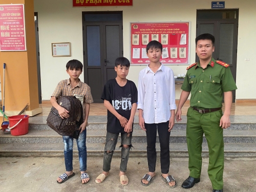 Công an xã Sin Suối kịp thời phát hiện, ngăn chặn 03 cháu học sinh lớp 9 nghe theo các đối tượng trên mạng xã hội dụ dỗ bỏ nhà đi làm thuê
