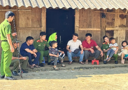 Công an phường Đoàn Kết mở đợt cao điểm truyên truyền, thu hồi vũ khí, vật liệu nổ, công cụ hỗ trợ