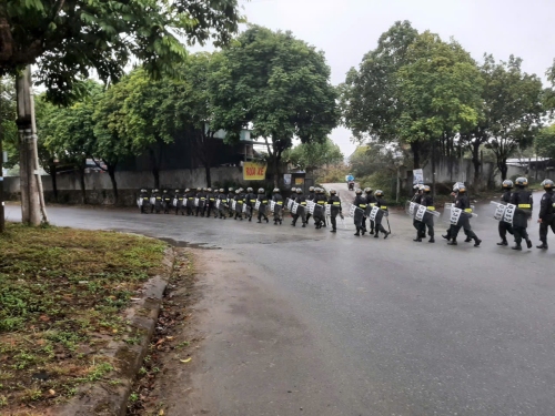 Đội CSCĐ hành quân dã ngoại đảm bảo ANTT trên các tuyến đường, địa bàn phức tạp.