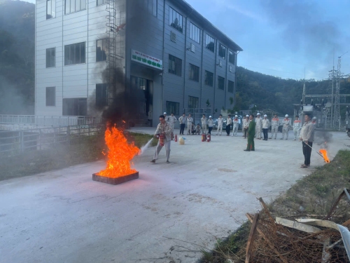 Thực hành sử dụng bình chữa cháy