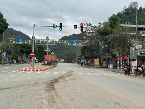 Một trong những hệ thống đèn giao thông mới được lực lượng Cảnh sát giao thông tiếp nhận