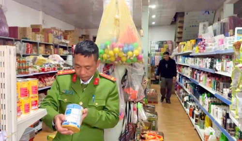 Đoàn kiểm tra liên ngành kiểm tra công tác an toàn thực phẩm trên địa bàn xã