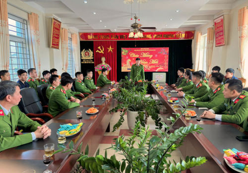 Toàn cảnh buổi làm việc