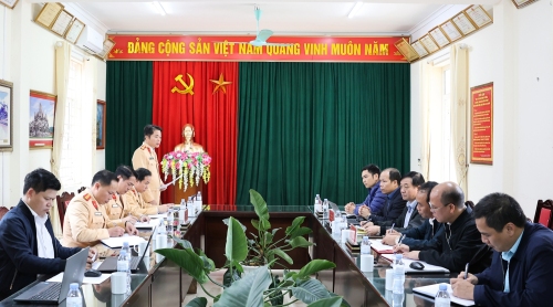 Đề có cơ sở đánh giá thực tế điều kiện vận hành của phương tiện trên địa hình miền núi đoàn công tác do Cục CSGT, Bộ Công an đã có buổi làm việc tại Lai Châu