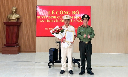 Lễ công bố quyết định của Giám đốc Công an tỉnh về việc điều động bổ nhiệm chức vụ Trưởng Công an xã Tủa Sín Chải.