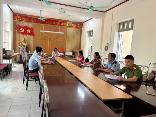Lực lượng Công an xã tham gia xã xây dựng phương án đảm bảo ANTT trước, trong và sau kỳ thi