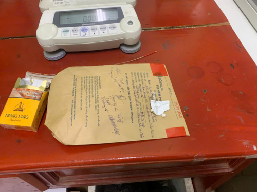 Đối tượng Đinh Văn Hùng bị bắt quả tang tại hiện trường