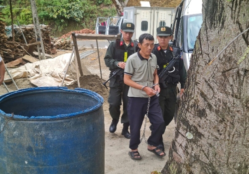 Lực lượng Cảnh sát cơ động phối hợp bảo đảm an toàn thực nghiệm hiện trường vụ án ma túy tại xã Sì Lở Lầu