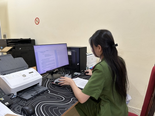 Công an xã Nậm Hàng: Chuyển đổi trạng thái làm việc sang môi trường số toàn diện