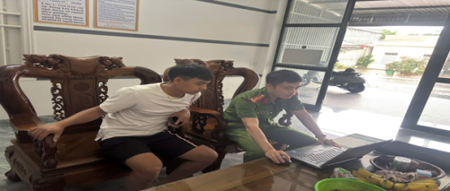 Mường Than tăng cường tuyên truyền, hướng dẫn cơ sở kinh doanh lưu trú và hộ dân khai báo tạm trú cho người nước ngoài (NNN).