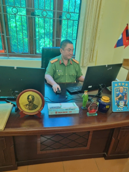 Lãnh đạo phòng Hồ sơ nghiệp vụ tập trung giải quyết các yêu cầu tra cứu trên hệ thống phần mềm