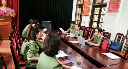 Hội nghị thông qua dự thảo báo cáo kết quả giám sát  đối với chi bộ Phòng Công tác chính trị và các đồng chí  Ủy viên Ban Chấp hành Chi bộ