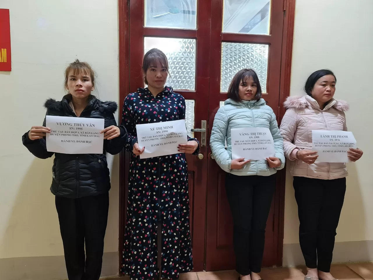 Bắt giữ 11 đối tượng về hành vi đánh bạc