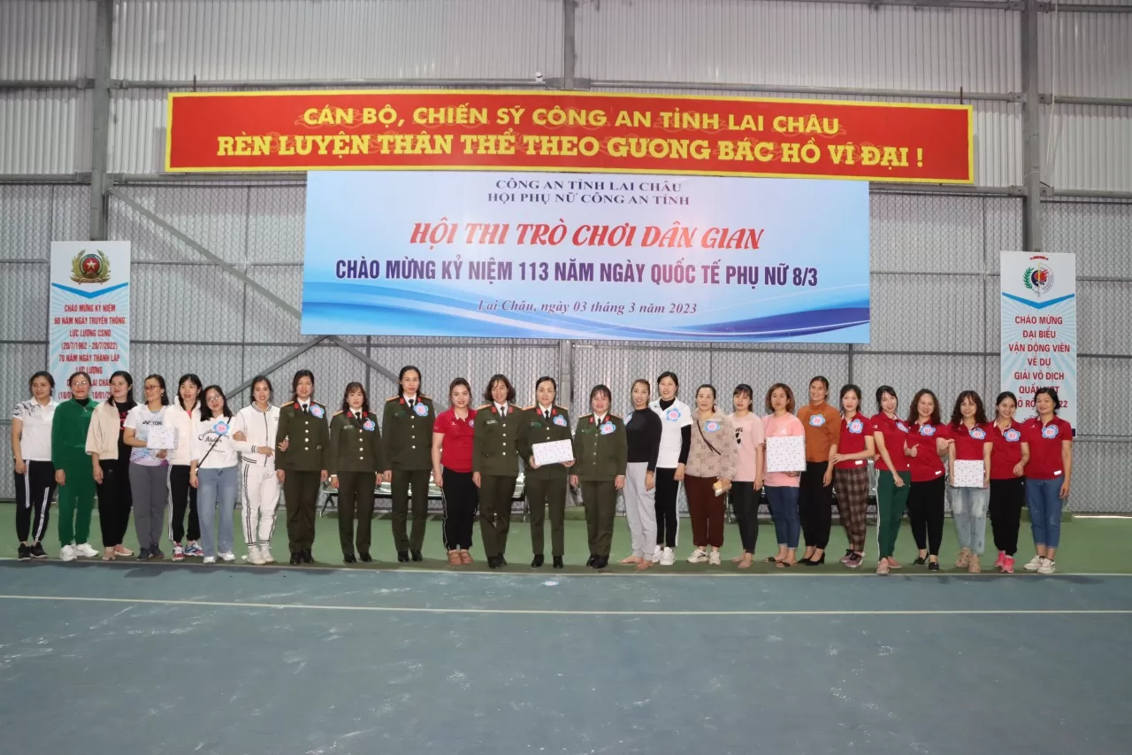 Cán bộ, hội viên Hội Phụ nữ cơ sở Công tác đảng, công tác kiểm tra; Gặp mặt nhân kỷ niệm 113 năm ngày Quốc tế phụ nữ
