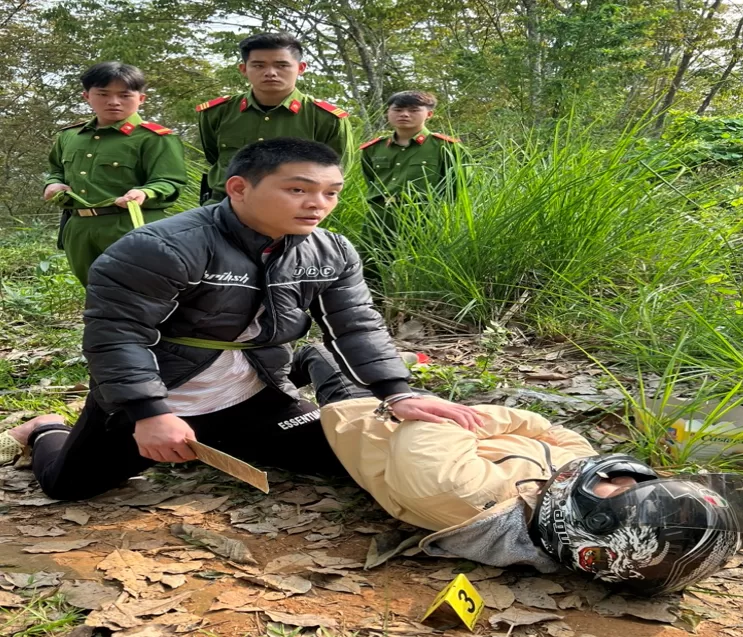 Lù Xuân Minh diễn lại toàn bộ hành vi giết người của mình tại buổi thực nghiệm điều tra