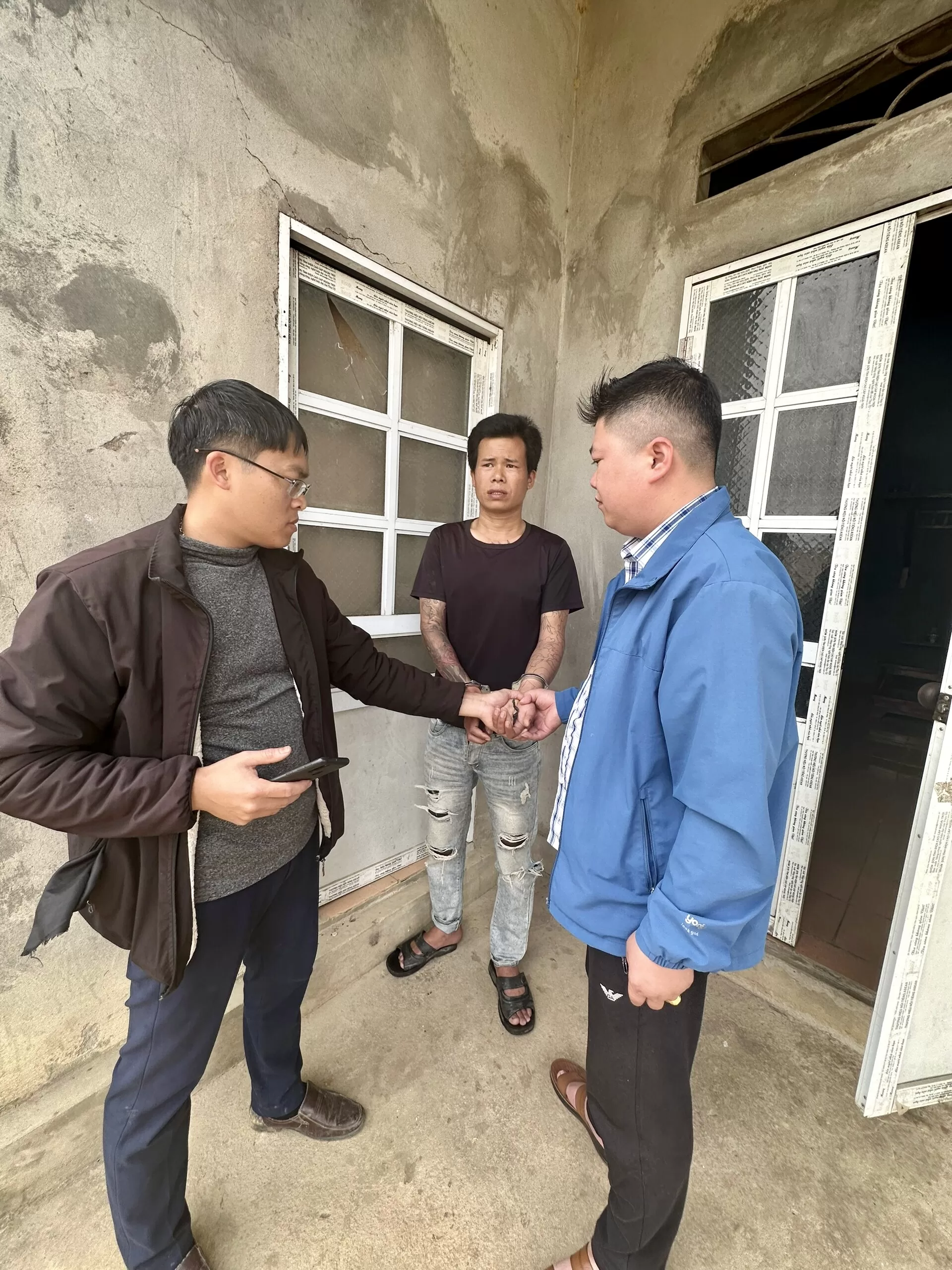 Đối tượng Teo Văn Thành bị bắt quả tang khi đang tàng trữ trái phép chất ma túy